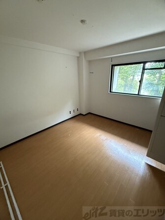 ラジュニール春日丘の物件内観写真